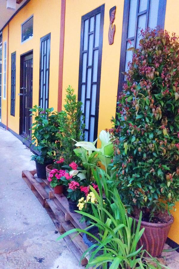 The Point At Airport Aparthotel Nai Yang Beach Exterior foto