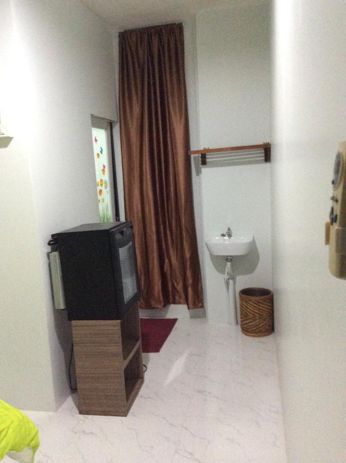 The Point At Airport Aparthotel Nai Yang Beach Exterior foto