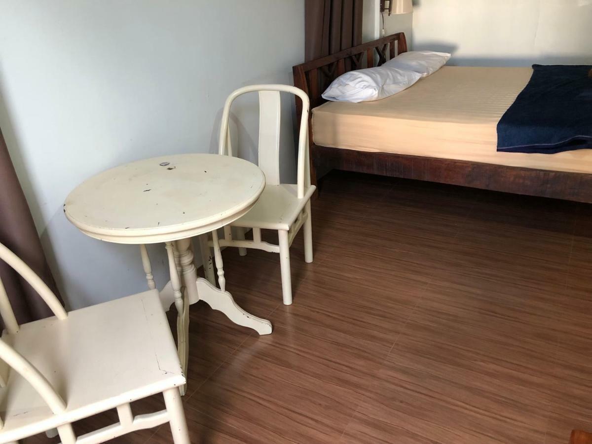 The Point At Airport Aparthotel Nai Yang Beach Exterior foto