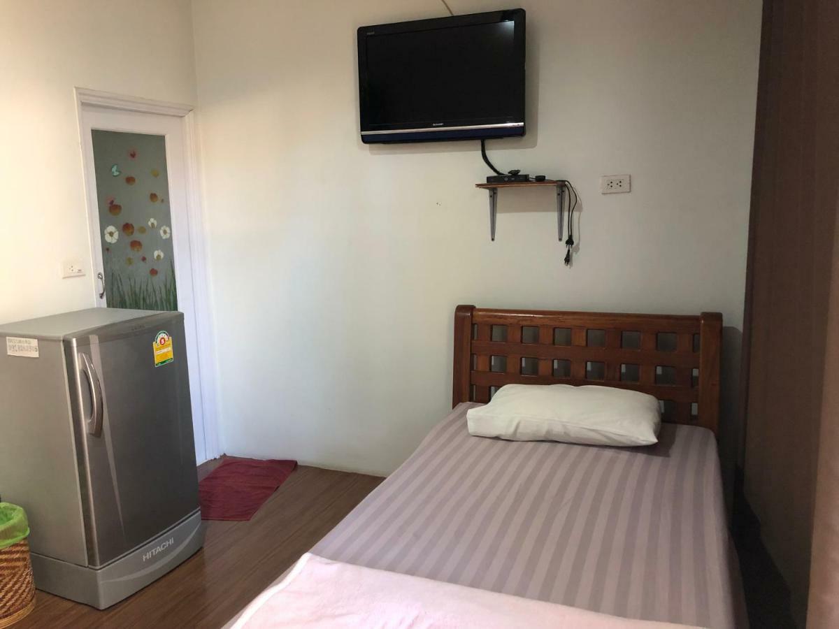 The Point At Airport Aparthotel Nai Yang Beach Exterior foto
