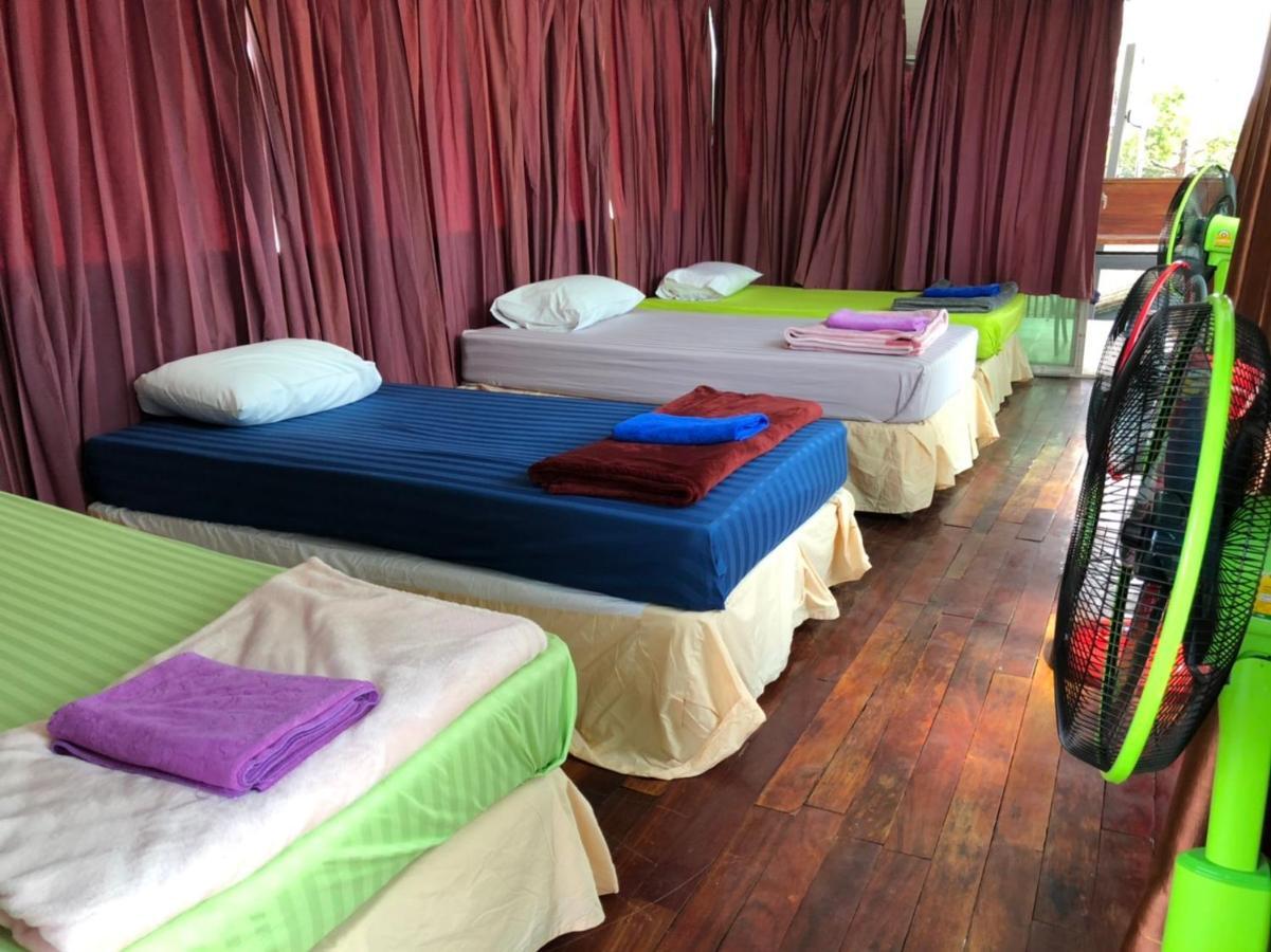 The Point At Airport Aparthotel Nai Yang Beach Exterior foto